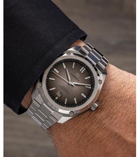 FORMEX Essence 39 Automatic Silver Stainless Steel Bracelet 0330.1.6324.1
