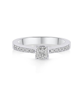Engagement Ring White Gold 18Ct With Diamonds