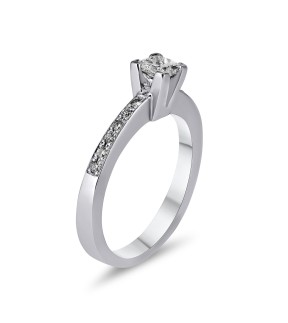 Engagement Ring White Gold 18Ct With Diamonds